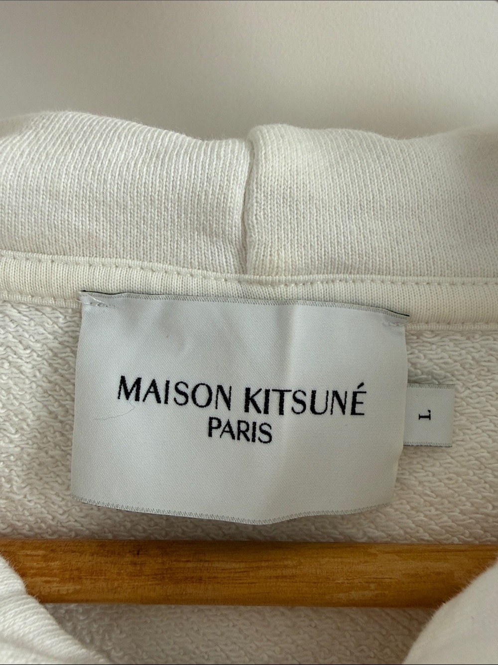 MAISON KITSUNE White Zip-Up Fox Patch Hoodie - Picture 4 of 8
